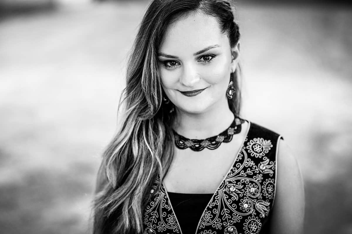 „Ahogyan mi működünk, az is egy zene” – interjú Bognár Lili Jankával