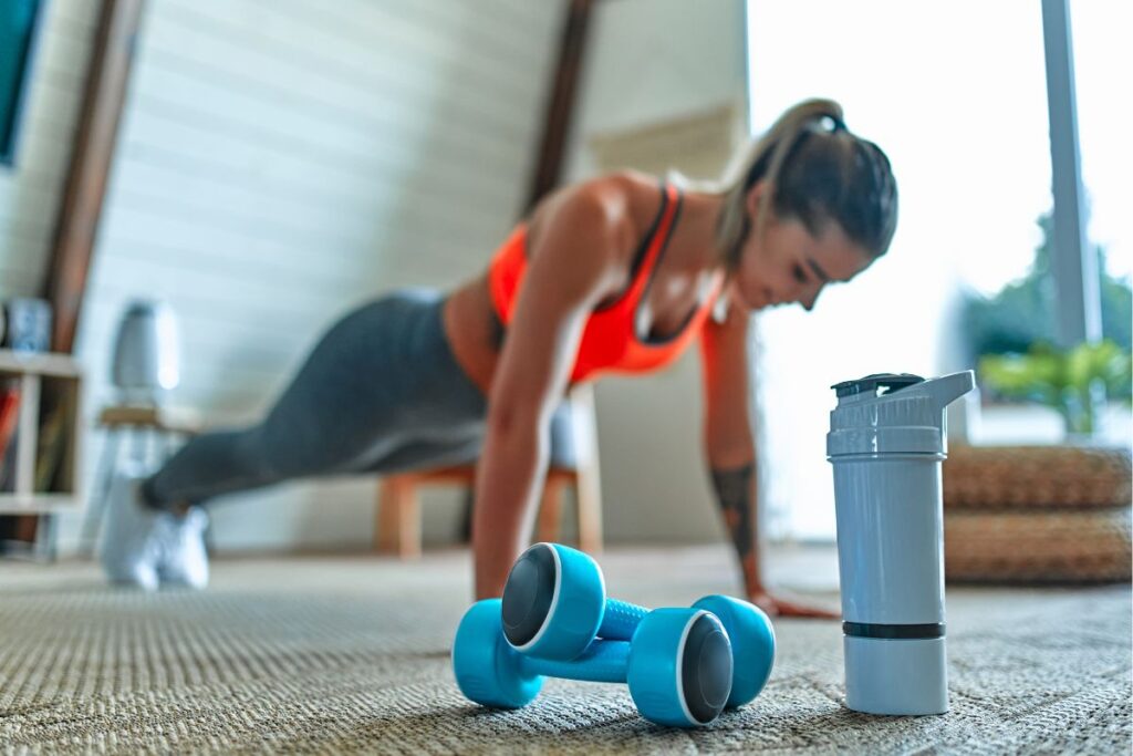 krónikus fájdalom - nő tornázik